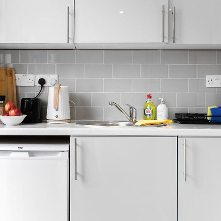 Livestay-Modern Studio Rooms In Zone 2 Лондон Екстериор снимка