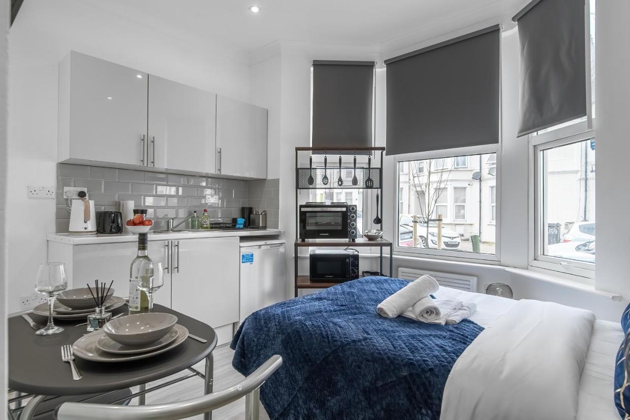 Livestay-Modern Studio Rooms In Zone 2 Лондон Екстериор снимка