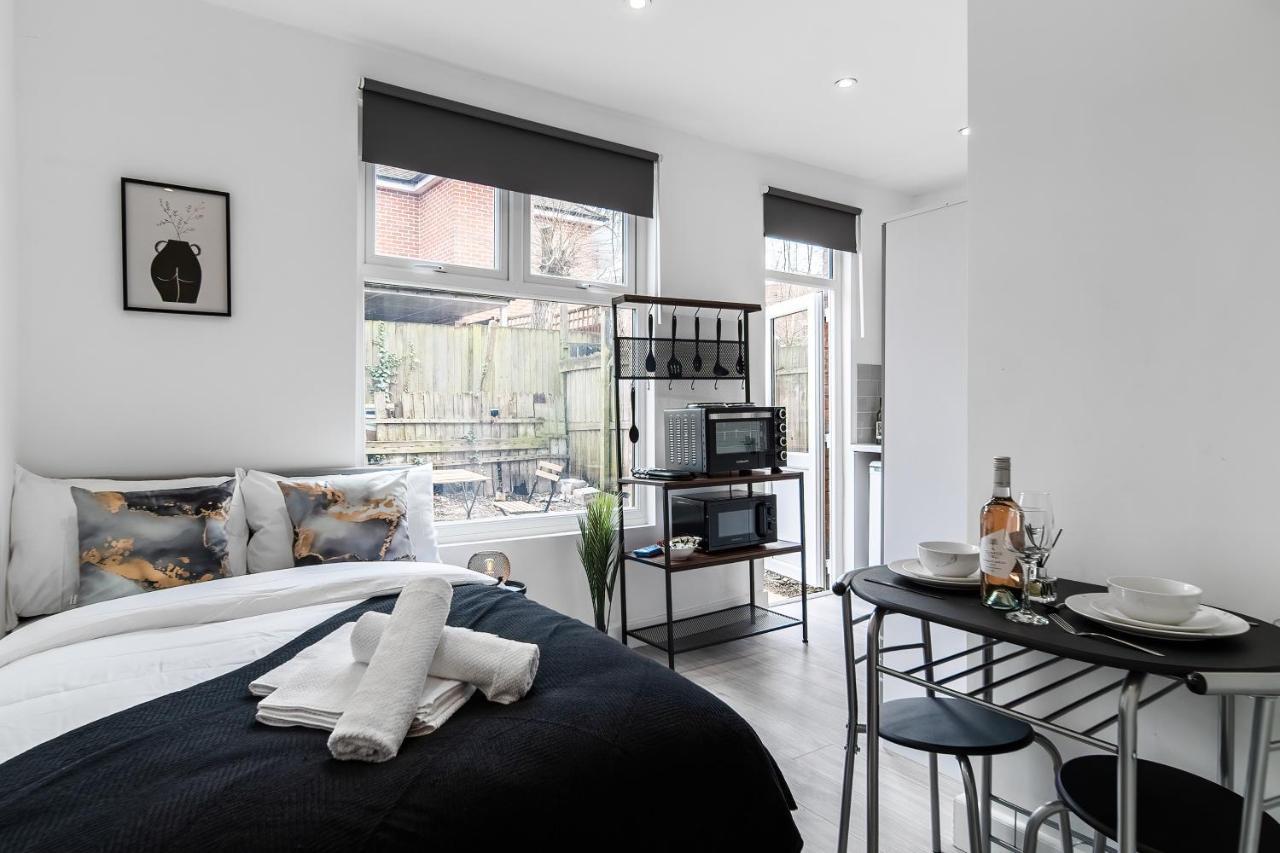 Livestay-Modern Studio Rooms In Zone 2 Лондон Екстериор снимка
