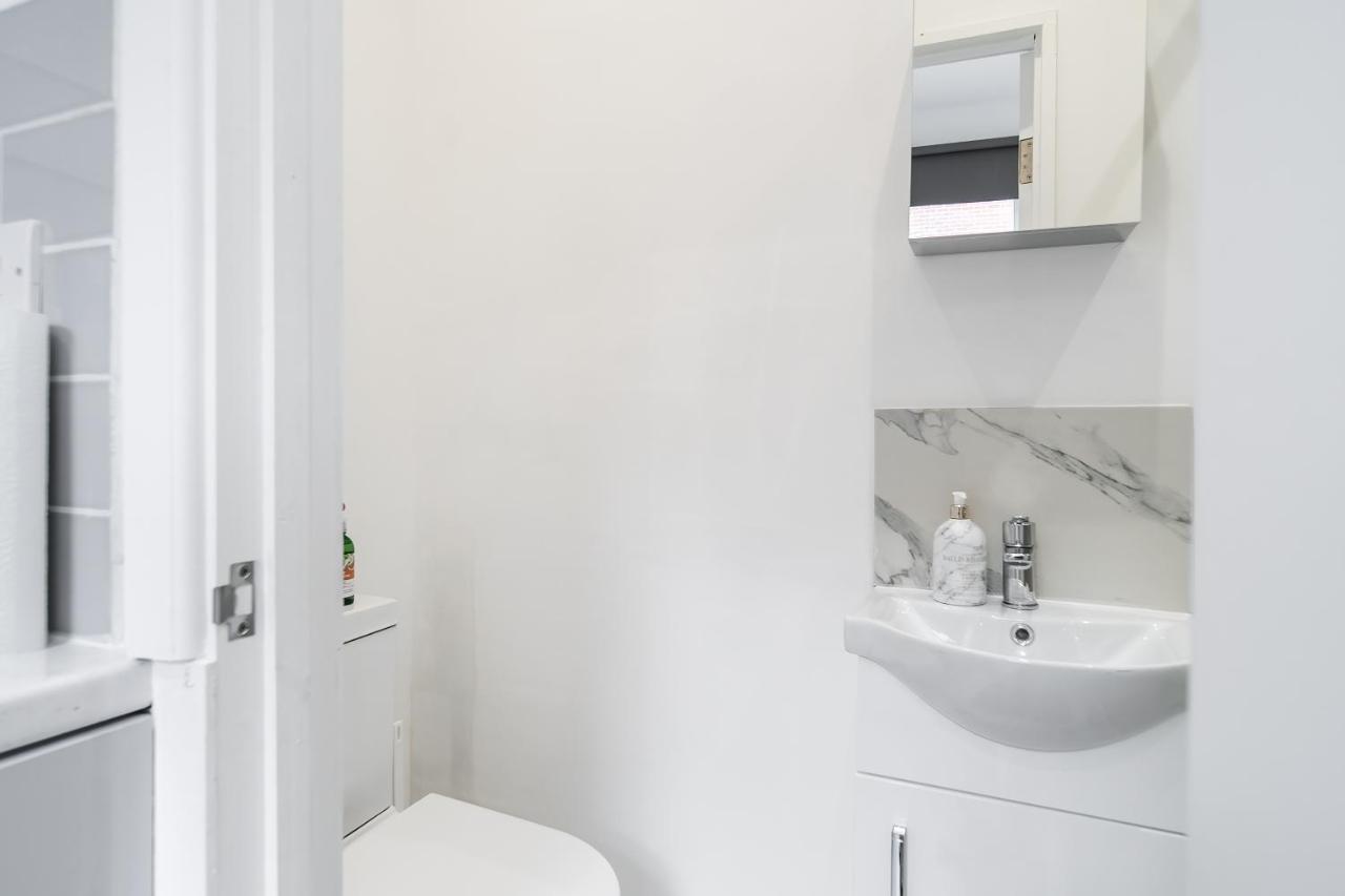 Livestay-Modern Studio Rooms In Zone 2 Лондон Екстериор снимка